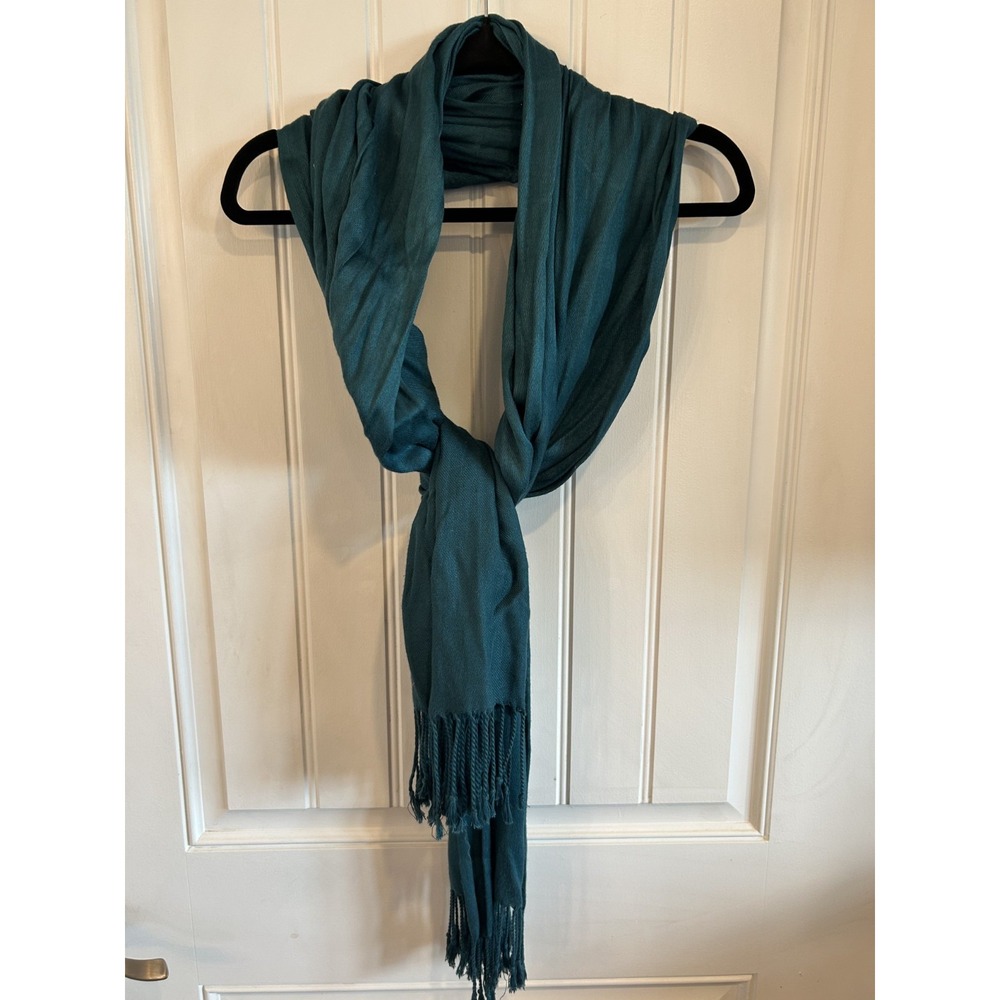Vibrant Green Scarf with Fringe Viscose‎ Rayon Women's OS